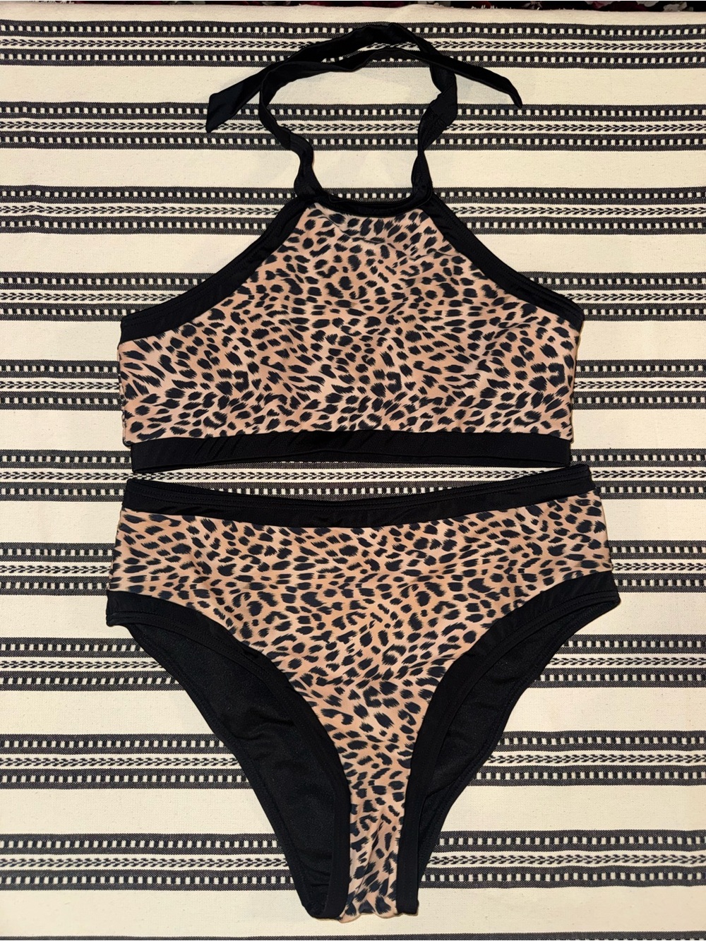 NWOT Pink Lily Women’s Leopard Print Two-Piece Swimsuit, Halter & Highwaist, LRG